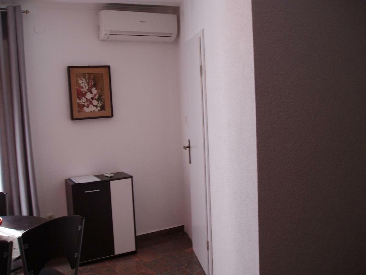Apartment Oaza Ровинь Экстерьер фото